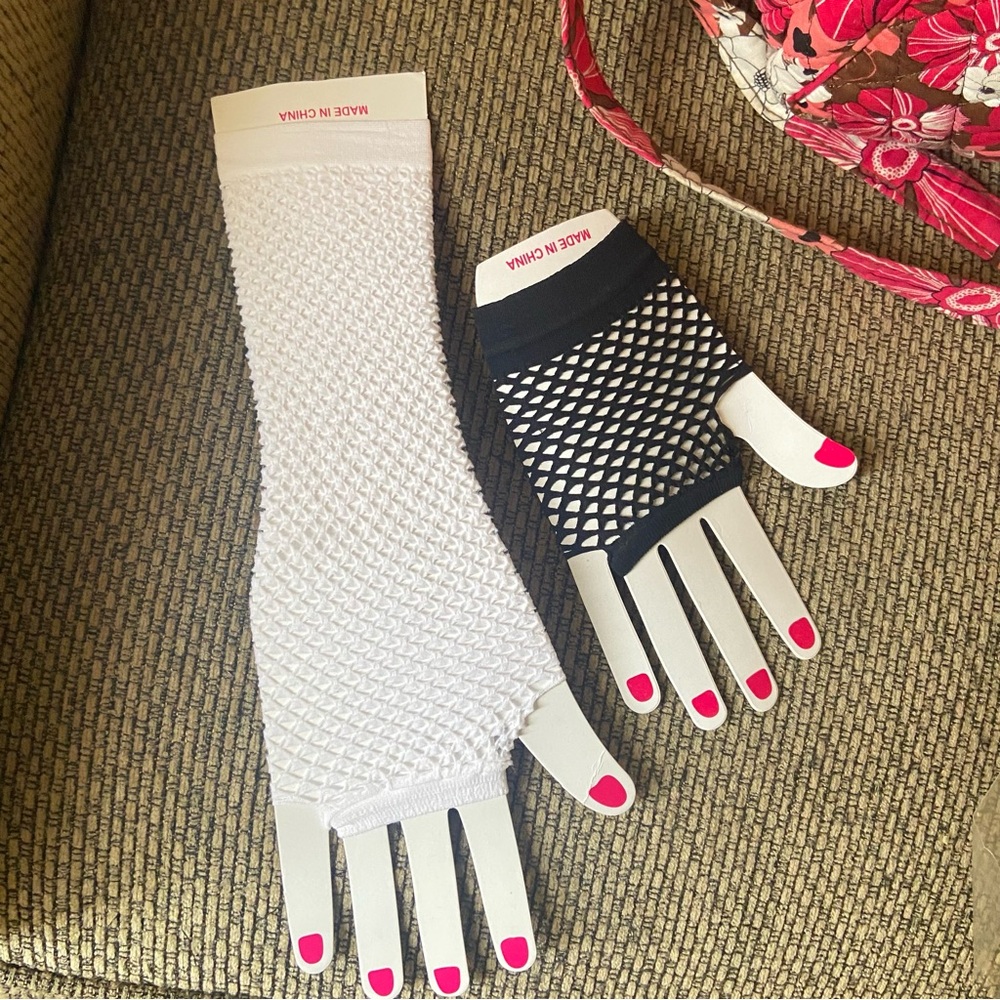 White & Black fishnet style w Fingerless Gloves 4 A dancer raver / cosplay item